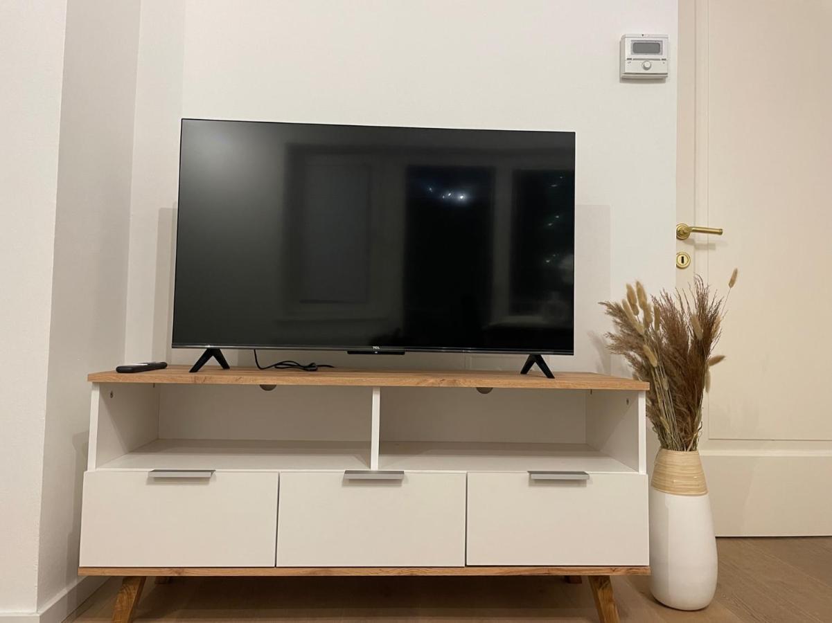 80M2 Apartment With Balcony & Free Netflix Вена Экстерьер фото